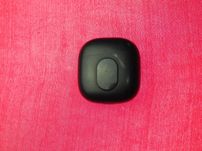 I52 Bluetooth Earbud Case Only & Working