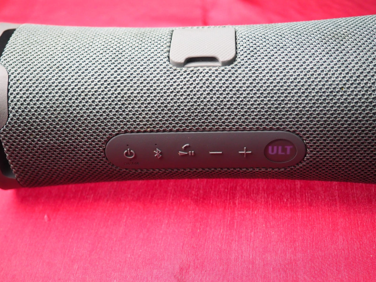 Sony ULT FIELD 1 Bluetooth Wireless Speaker & Not Working