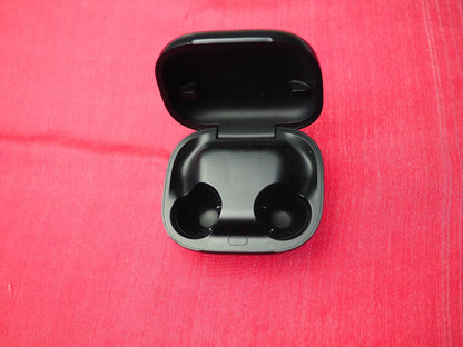Powerbeats Pro 2 Case Only & Working