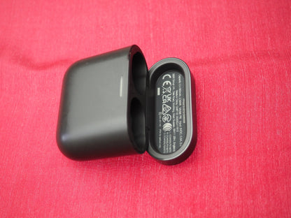 Bowers & Wilkins PI7 Case Only & Working