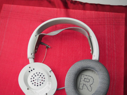 Steelseries Arctis Nova 1 Wired Headset Missing one Earpad
