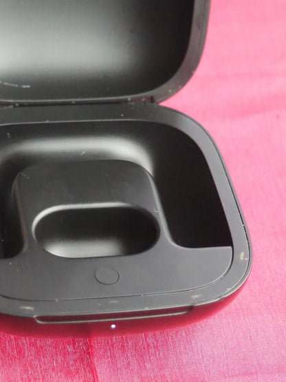 Genuine Powerbeats Pro A2078 Case Only & Working