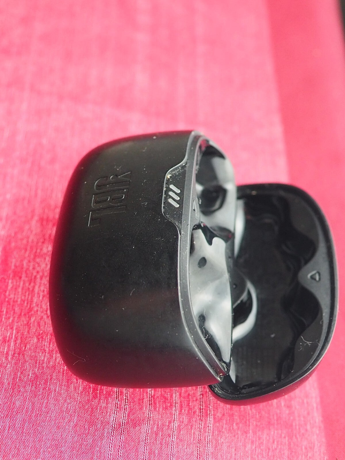 Jbl Tune Buds Case Only & Working