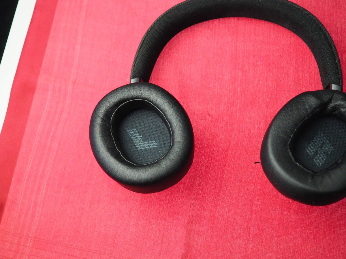 JBL Tune 720 Black Bluetooth Headphones Working But Snapped