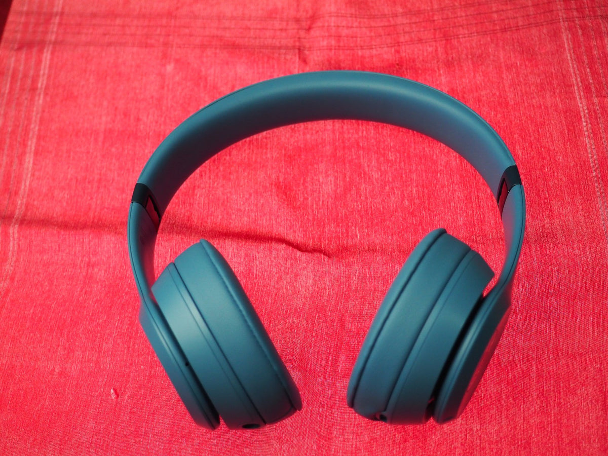 Beats Solo 4 Blue Bluetooth Headphones & Only One Side Works