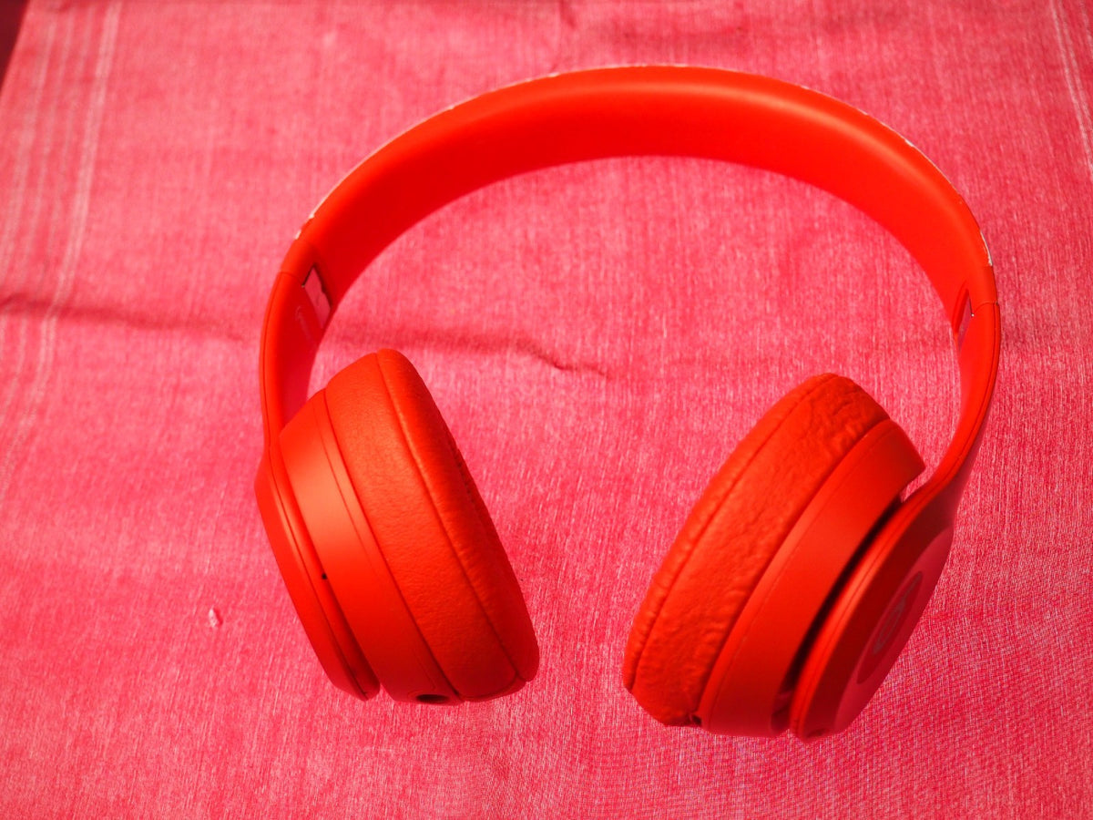 Beats Solo 3 Bluetooth Headphones & Working
