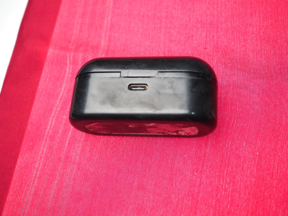 Genuine Panasonic R7-550W Charging Case Only & Working