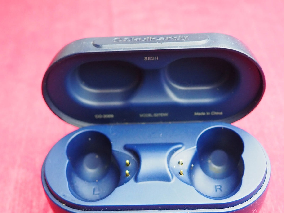 Skullcandy Sesh Earbuds Case  Only & Working