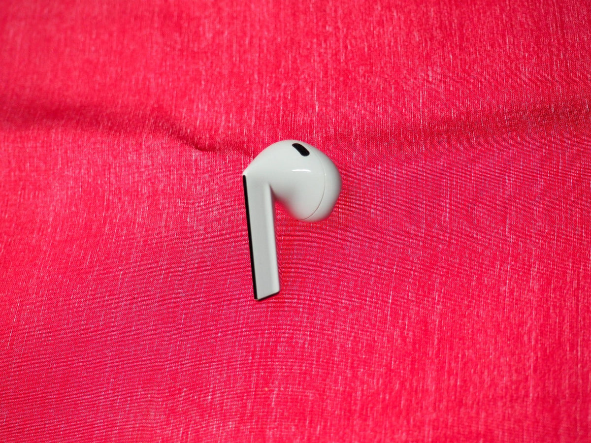 Samsung Galaxy Buds 3 Pro  Bluetooth Earbud Only & Working