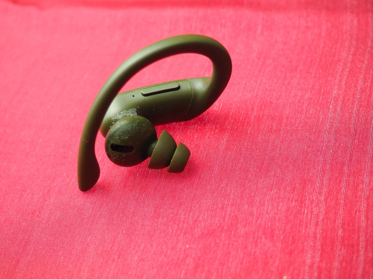 Powerbeats Pro Left Earbud Only & Working