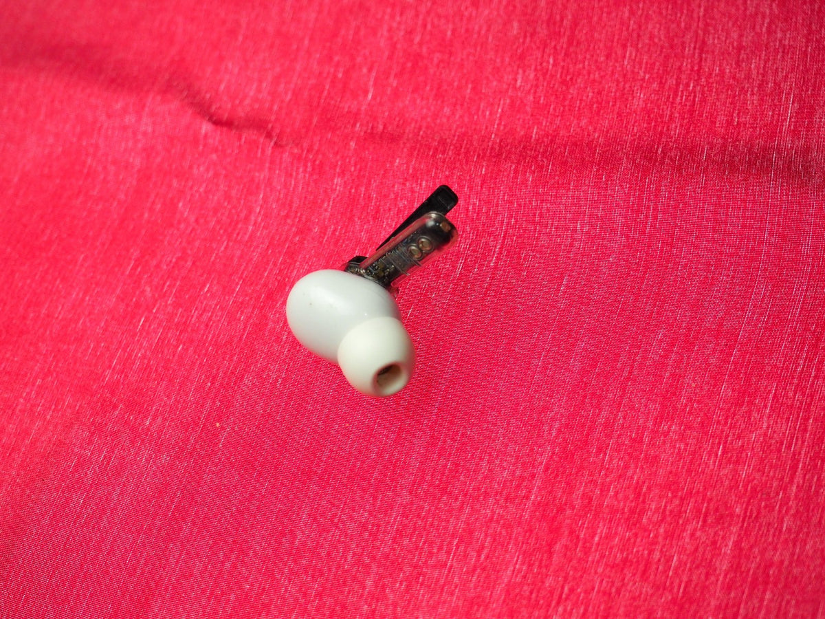 Nothing Ear (1) Right Bluetooth Earbud Only & Working-READ