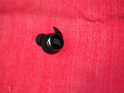 JBL Reflect Flow Pro Left Bluetooth Earbud Only & Working
