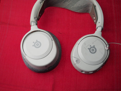 Steelseries Arctis Nova 1 Wired Headset Missing one Earpad