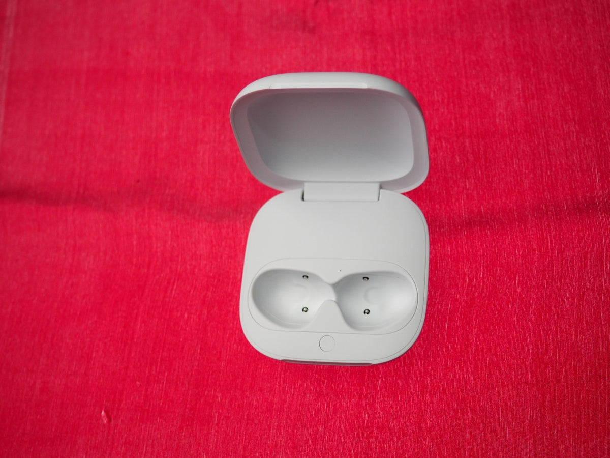 Beats Fit Pro Case Only & Working