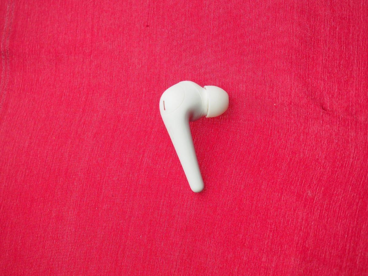 1 more Comfo Buds Right Bluetooth Earbud Only & Untested