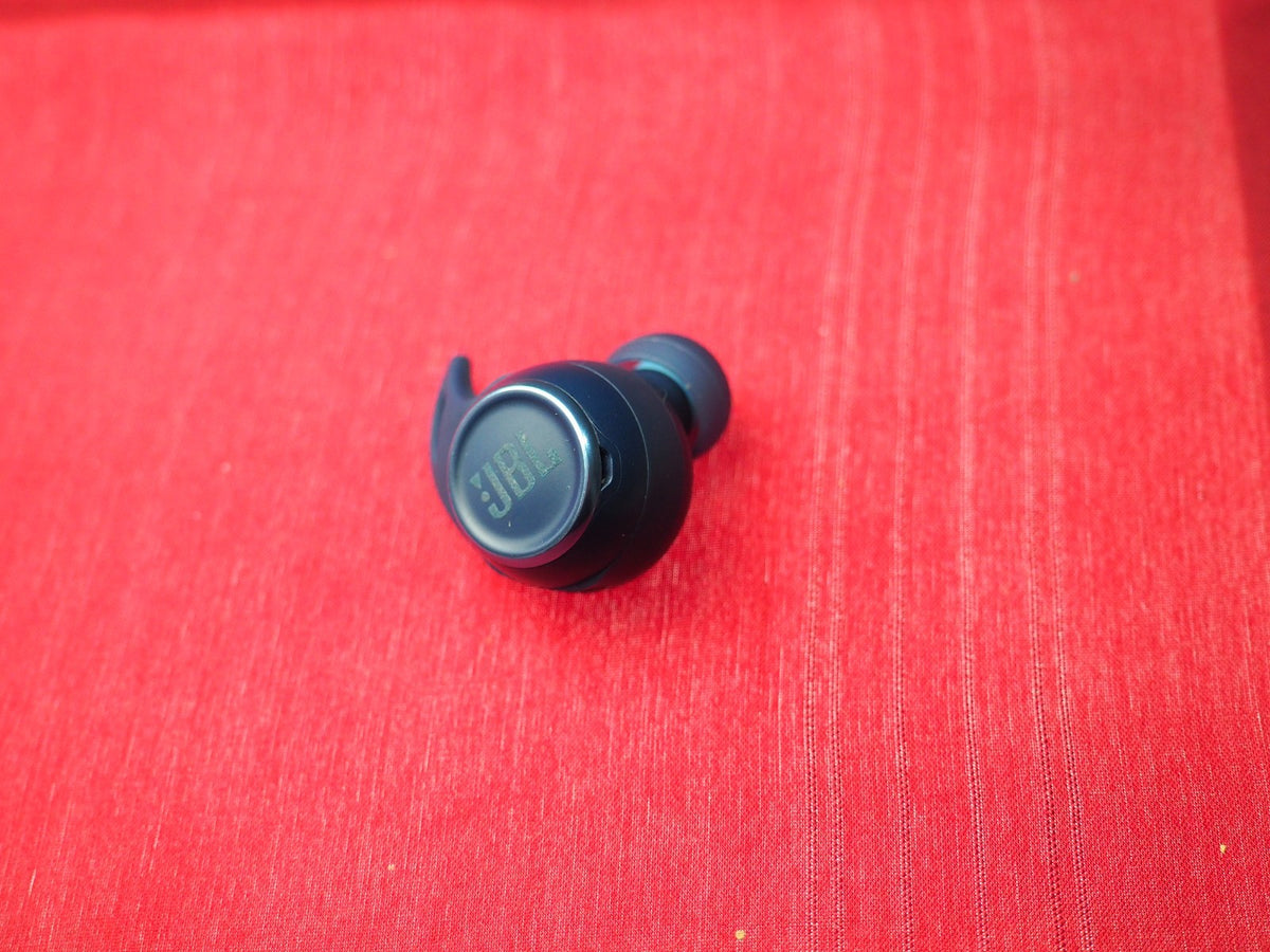 JBL Reflect Aero Right Earbud Only & Working