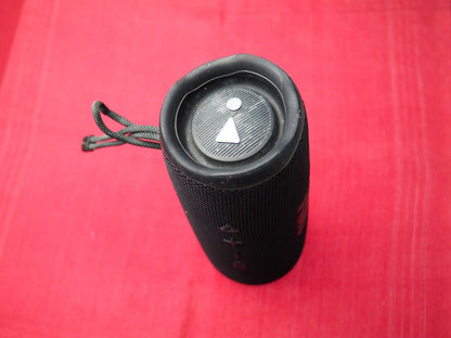 JBL Flip 6 Bluetooth Wireless Speaker & Working