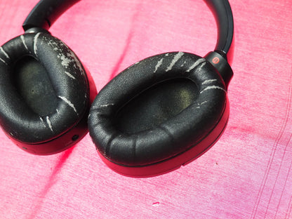 Sony WH-1000XM2 Bluetooth Headphones Working