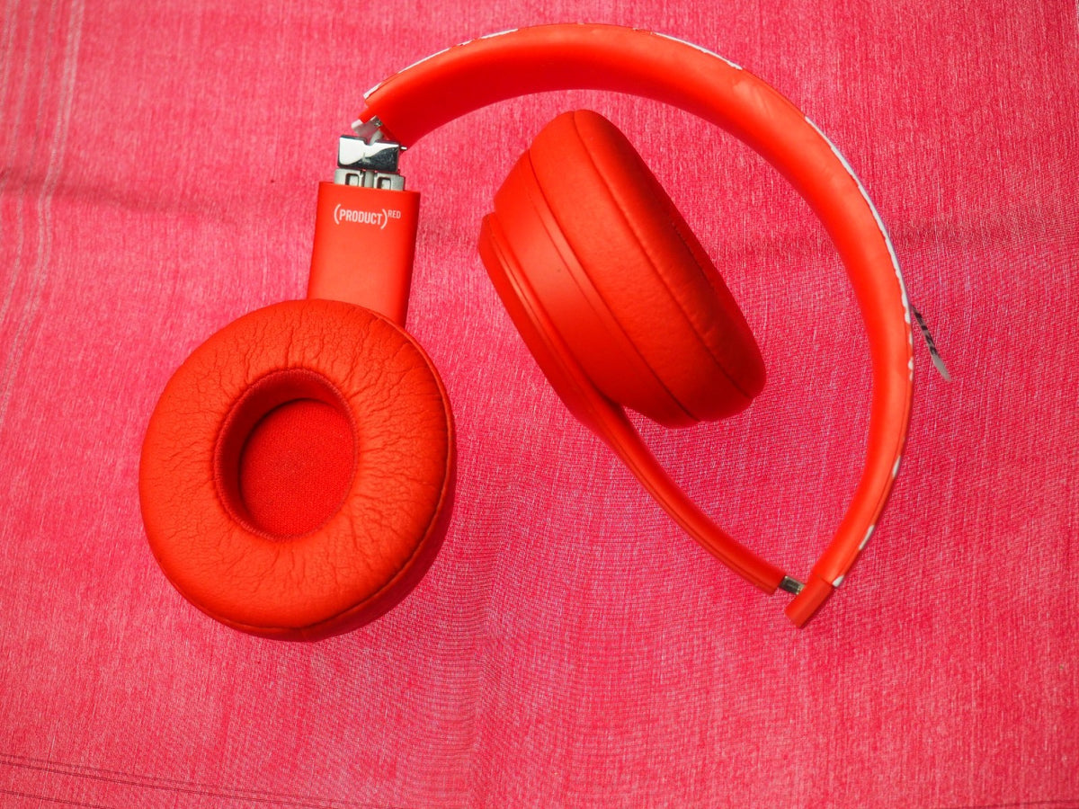 Beats Solo 3 Red Bluetooth Headphones & NOT Working