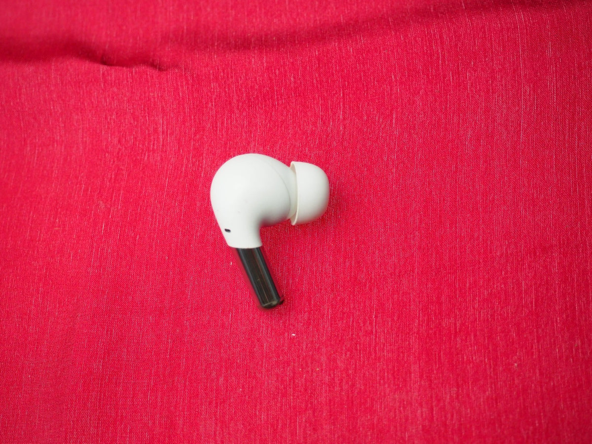Oneplus Buds Pro Right Bluetooth Earbud Only & Working