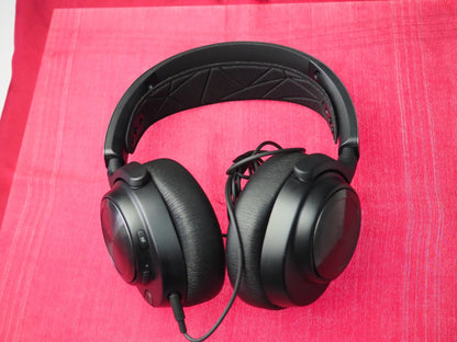 SteelSeries Arctis Nova Pro for Xbox Bluetooth Headphones ONLY PS5