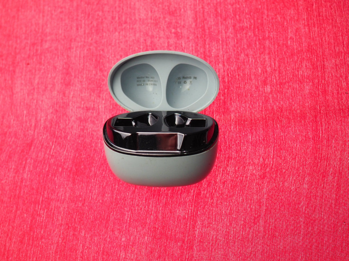 Q13 Bluetooth Earbud Case Only & Working