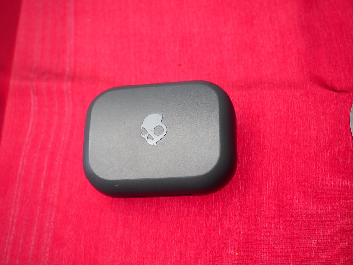 Skullcandy Grind Charging Case Only & Working