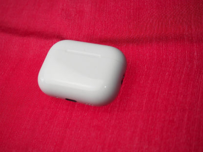 Genuine Apple Airpods Pro 3 (A3122) Wireless Charging Case & Working (New Model)