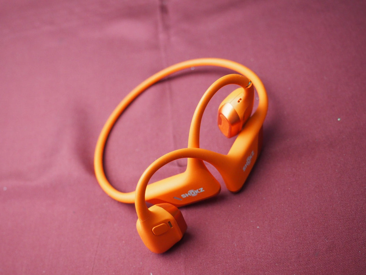Shokz Openrun Pro 2 Earbuds Only & Working but broken