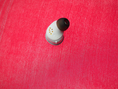 Cambridge Audio Mellomania Touch Right Bluetooth Earbud Only & Working