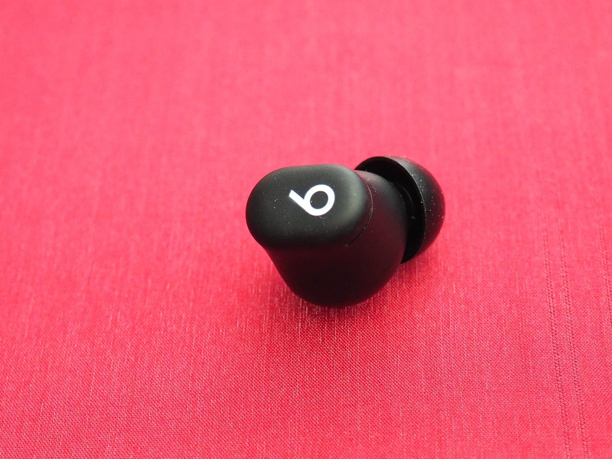 Beats Solo Buds Right Bluetooth earbud Only & Working