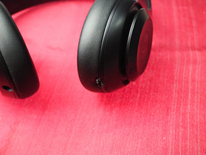 Beats Studio Pro Bluetooth Headphones Burnt Charging Port