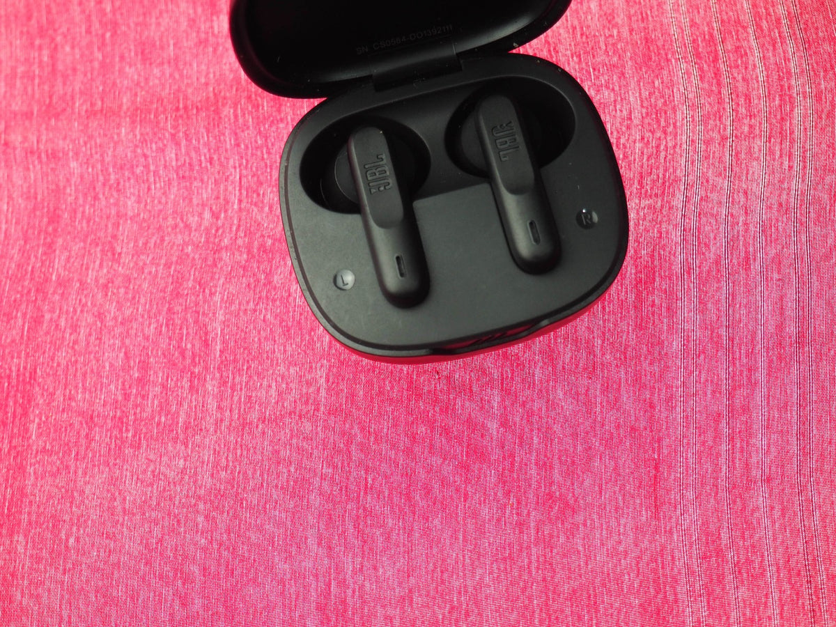 JBL Wave Flex/ Wave 300 Bluetooth Earbuds