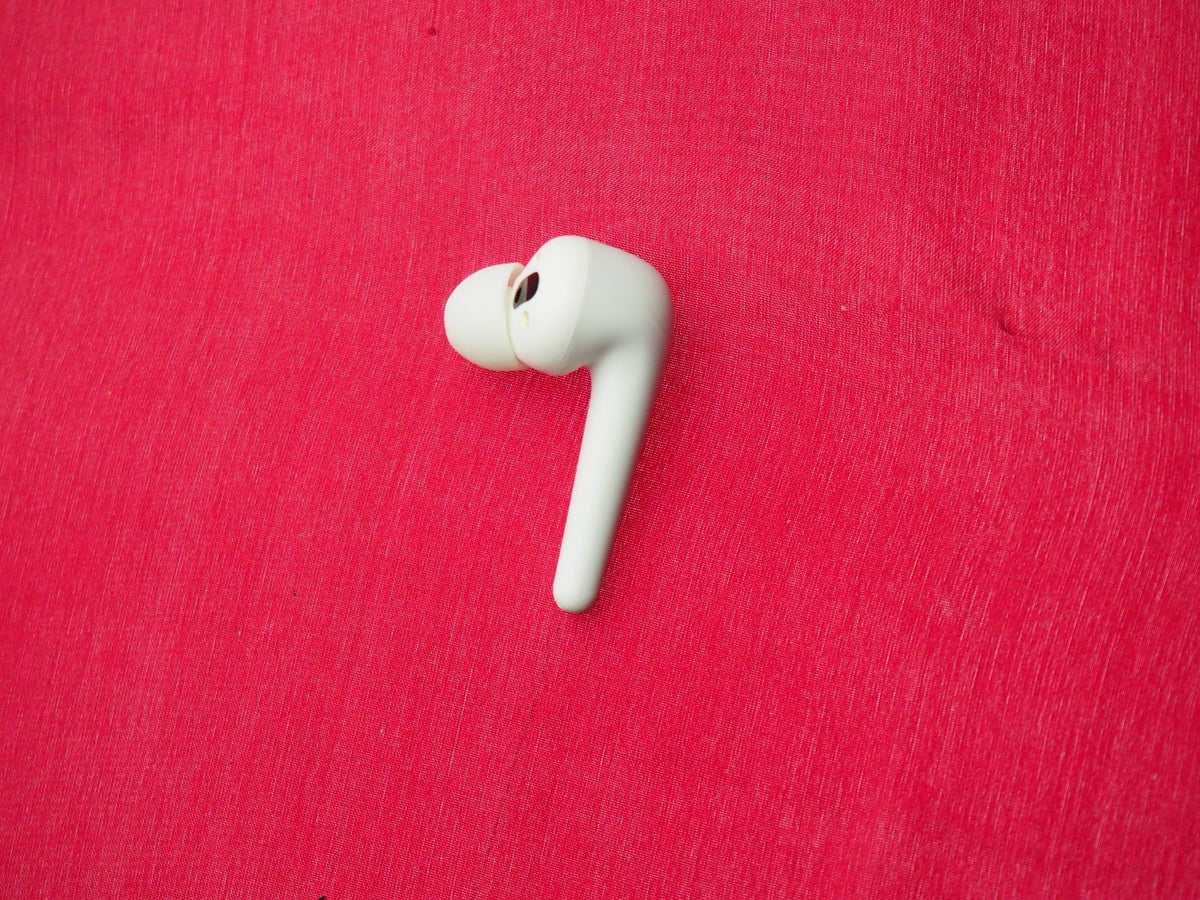 1 more Comfo Buds Right Bluetooth Earbud Only & Untested