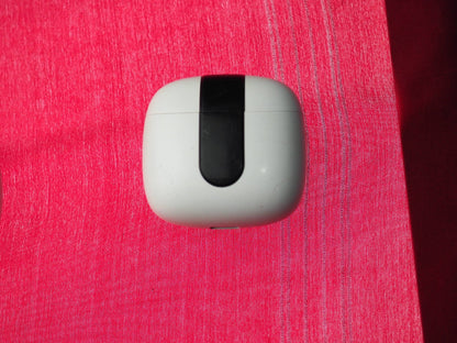 J55 Bluetooth Earbud Case Only & Working