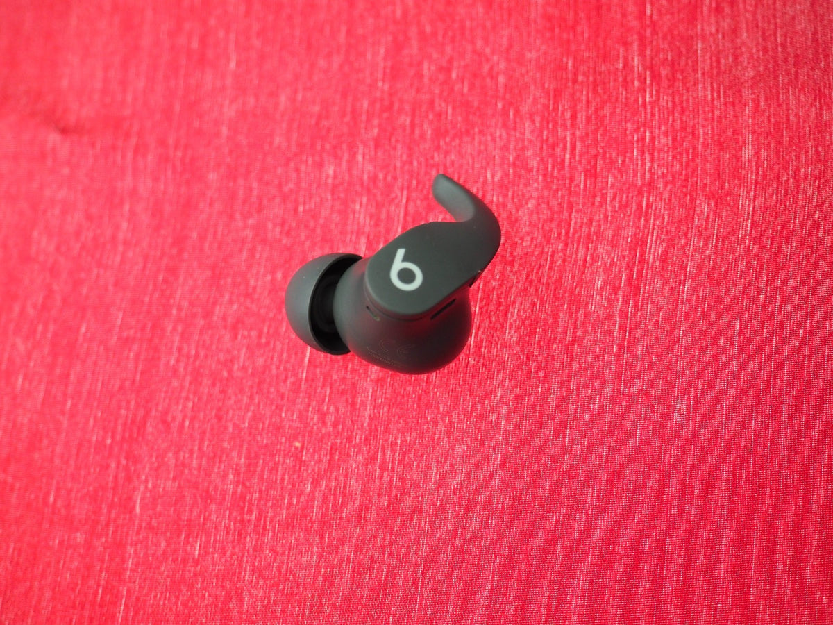 Beats Fit Pro Left Earbud Only & Working But damaged
