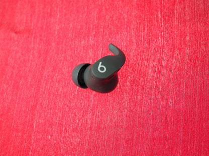 Beats Fit Pro Left Earbud Only & Working But damaged