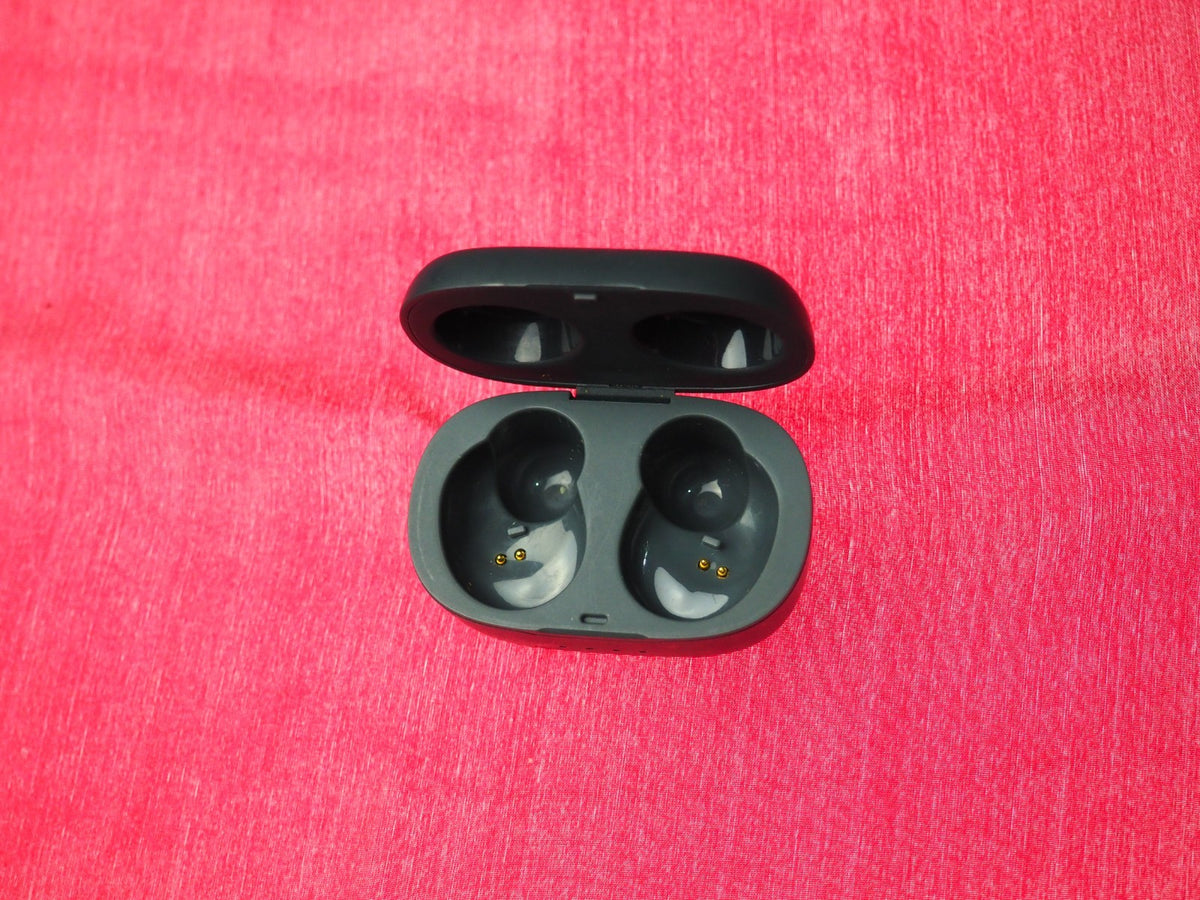 Motorola Verve Buds 200 Case Only & Working