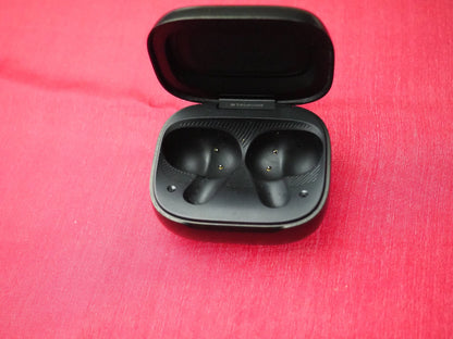 JBL Live Beam 3 Case Only & Working Only when plugged in