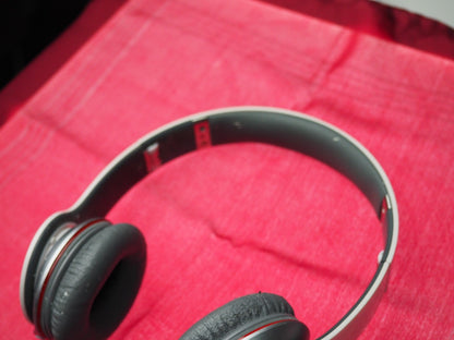Beats Solo HD  Headphones & NOT Working