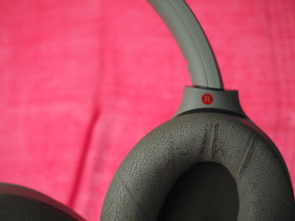 Sony WH-1000XM4 Bluetooth Headphones & Working