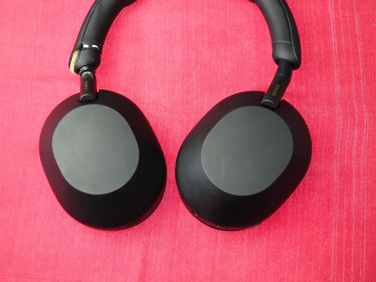 Sony WH-1000XM5 Bluetooth Headphones Working But Snapped