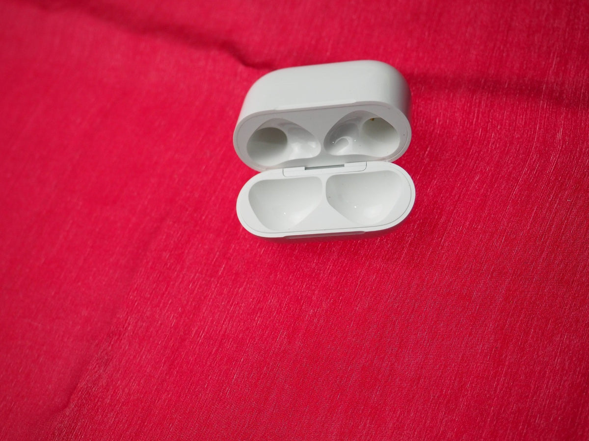 Genuine Apple Airpods 4 USB-C (A3058) Case Only & Working