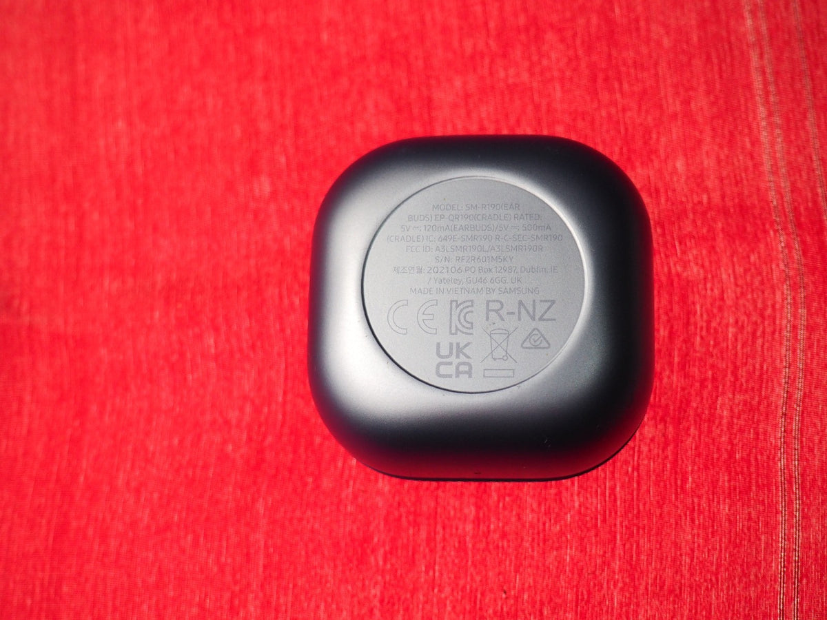 Samsung Galaxy Buds Pro SM-R190 Bluetooth Earbud Case Only & Working