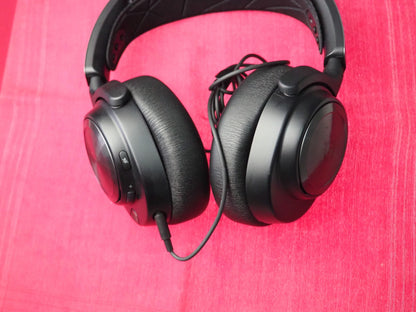 SteelSeries Arctis Nova Pro for Xbox Bluetooth Headphones ONLY PS5