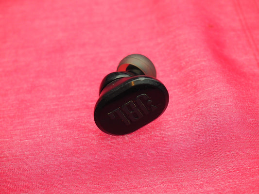 JBL Endurance Race (No Rubber) Right Bluetooth earbud Only & Working