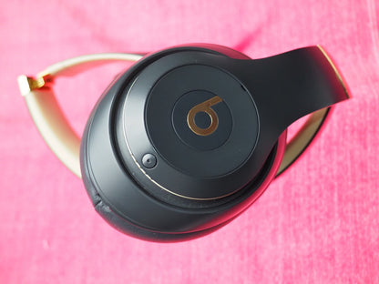 Beats Solo 3 Bluetooth Headphones & NOT Working