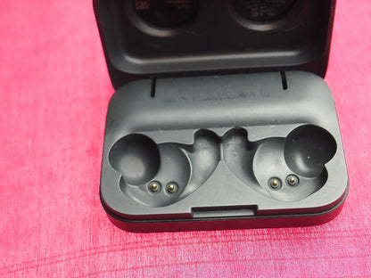 Jabra Elite Sport Earbuds Case  Only & Working
