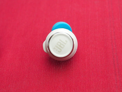 JBL Reflect Aero (no fins) Right Bluetooth earbud Only & Working