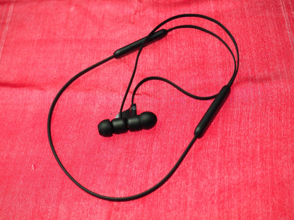 Beats Flex Bluetooth Earbuds Only & Working